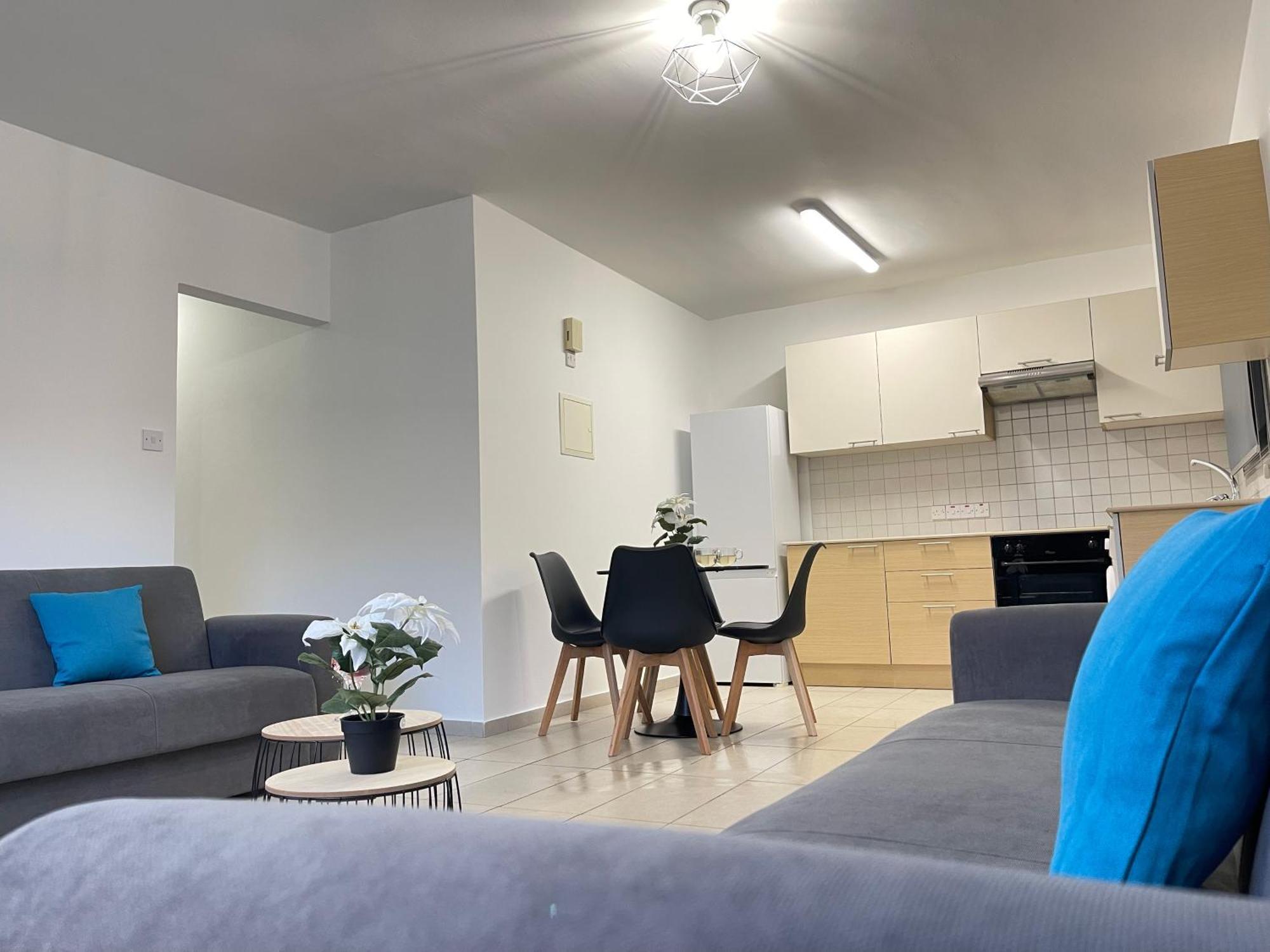 Aurora Holiday Apartment - アヤナパ エクステリア 写真