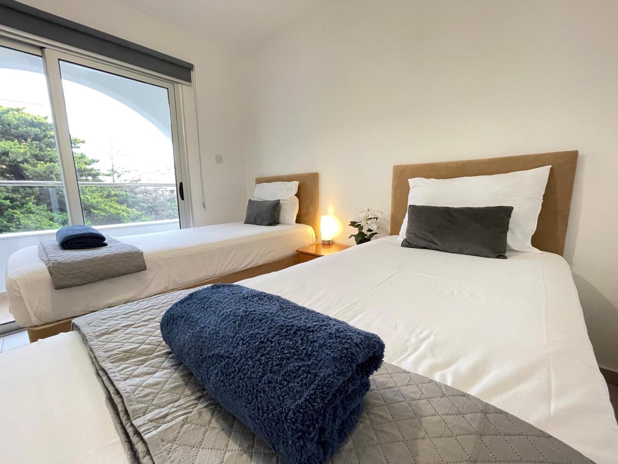 Aurora Holiday Apartment - アヤナパ エクステリア 写真