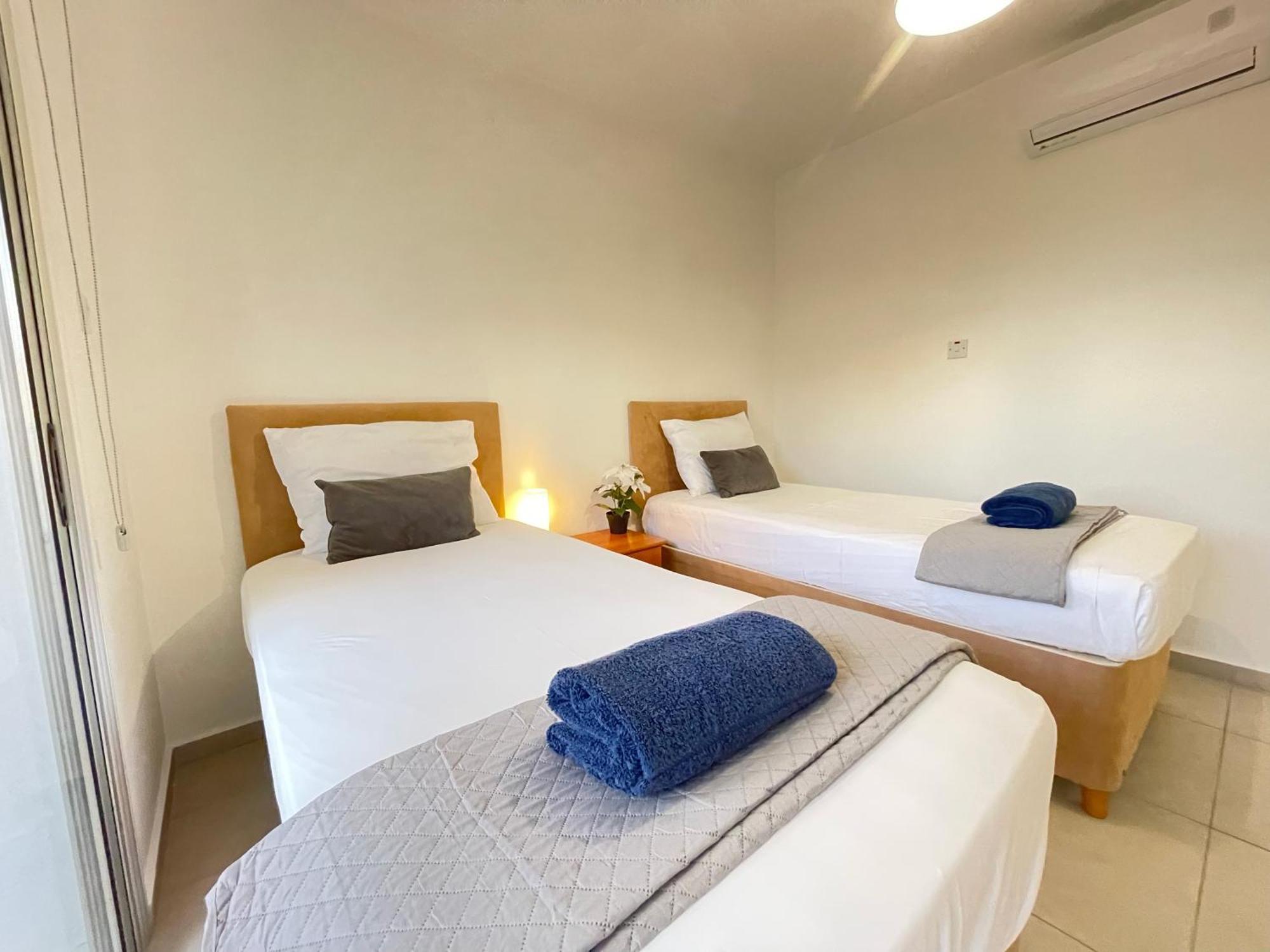 Aurora Holiday Apartment - アヤナパ エクステリア 写真